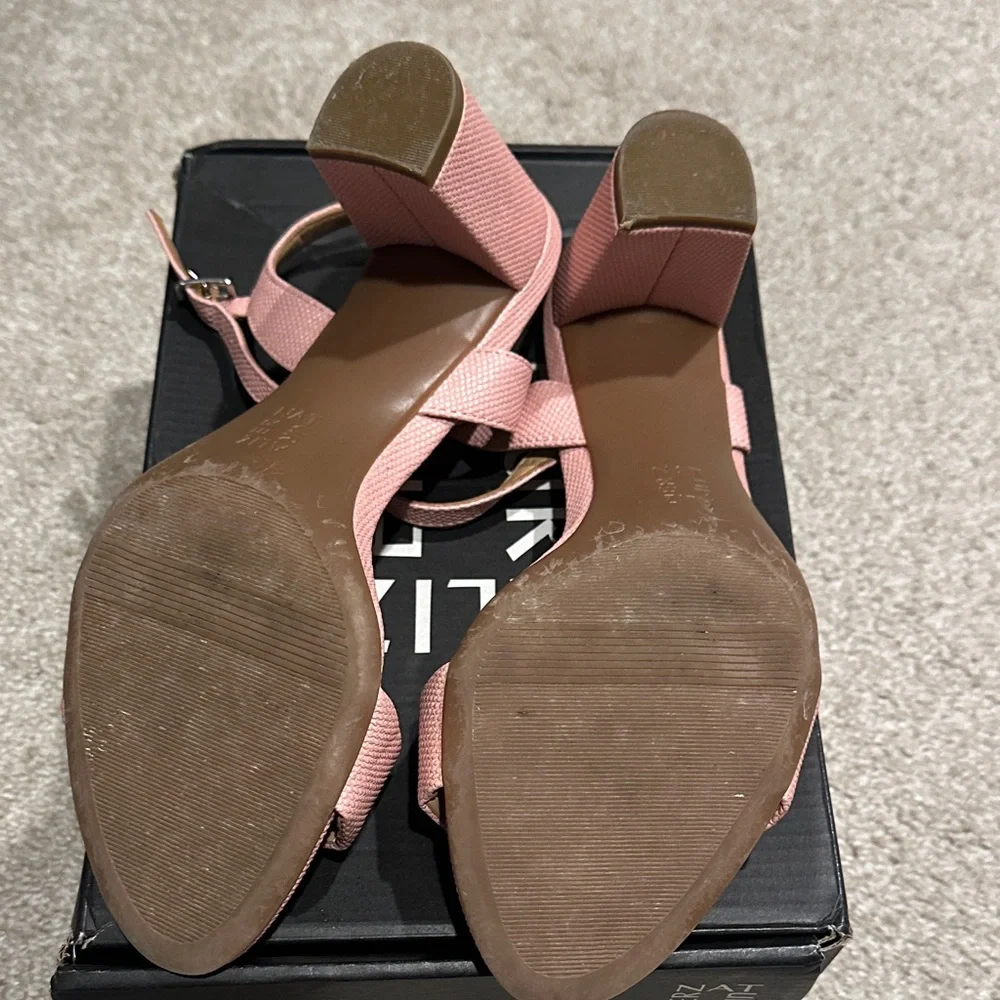 Naturalizer Bristol Sandal - Picture 2 of 3